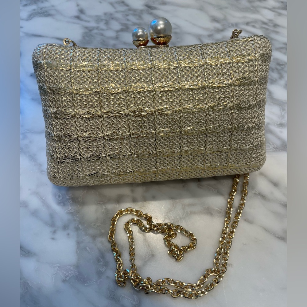 Alessia Gold & Cream Hard Shell Clutch Purse W/Removable Gold Chain Pearl Clasp